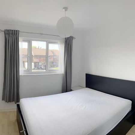 Colliers Wood 1 Bed South London Short Stay Mitcham Buitenkant foto